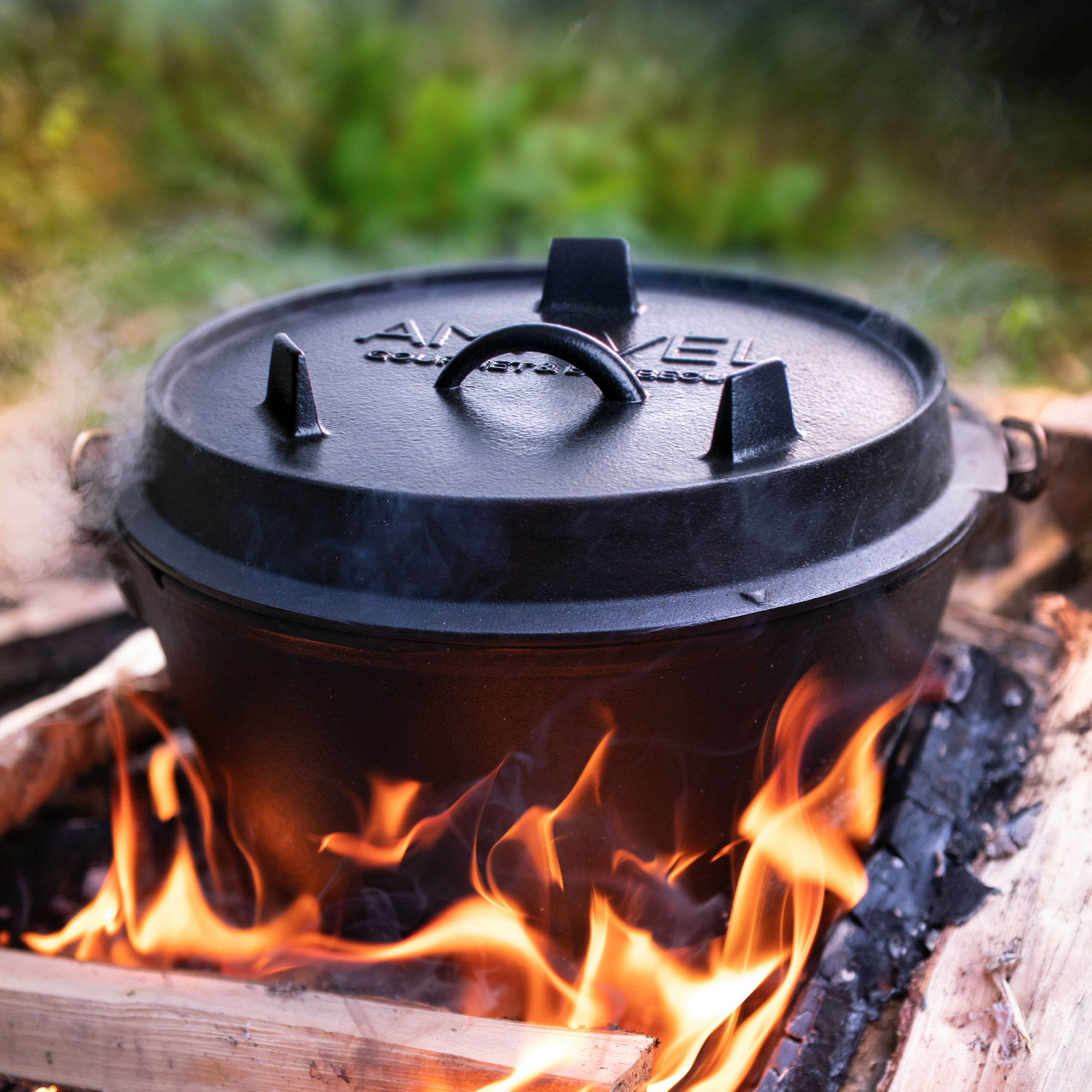 Dutch Oven Set - Feuertopf mit Zubehör