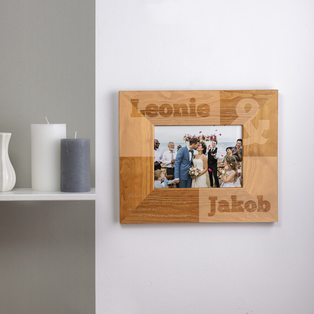 Bilderrahmen aus Holz mit Gravur zur Hochzeit - Personalisiert