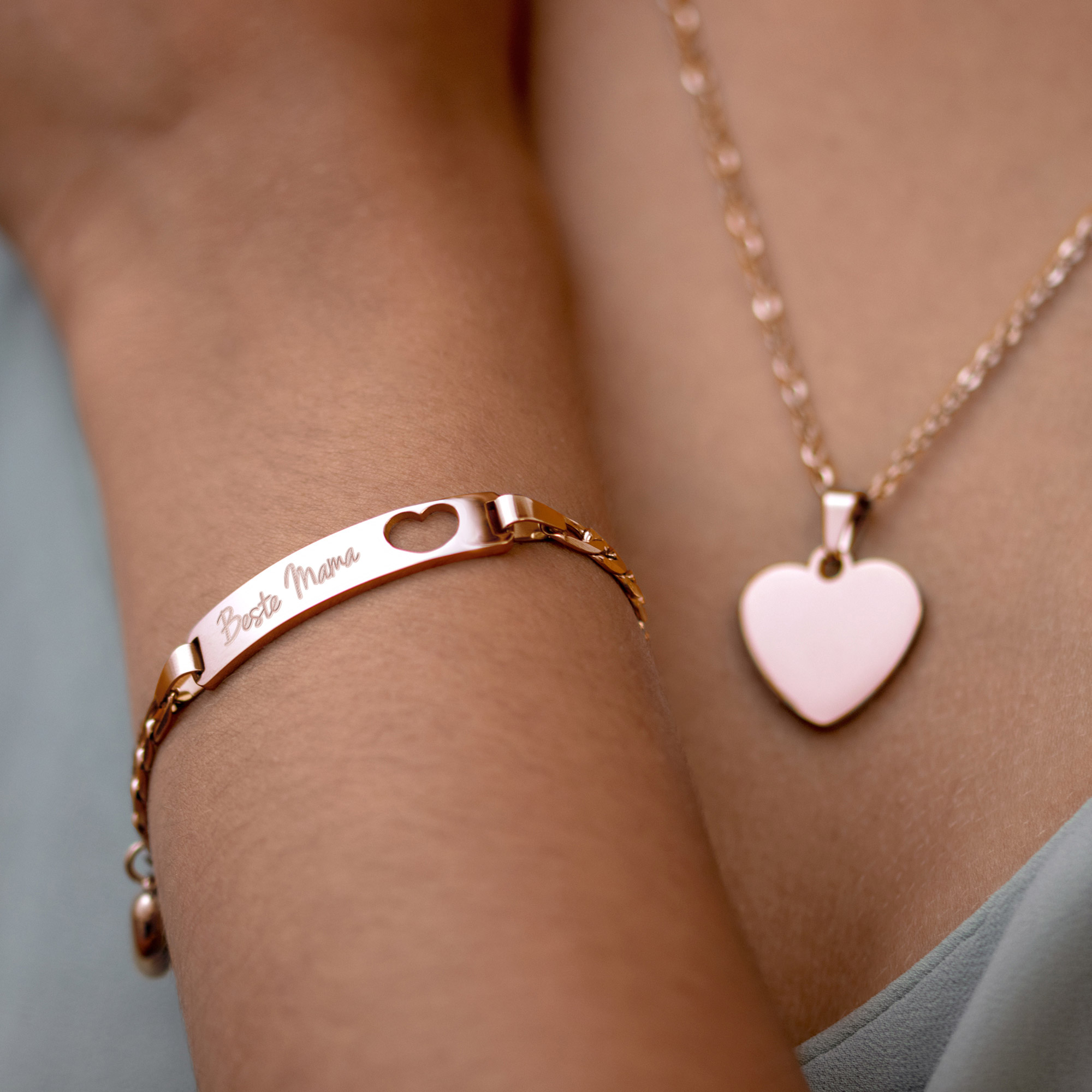 Roségold Armband mit Gravur für Beste Mama - Herzstanze