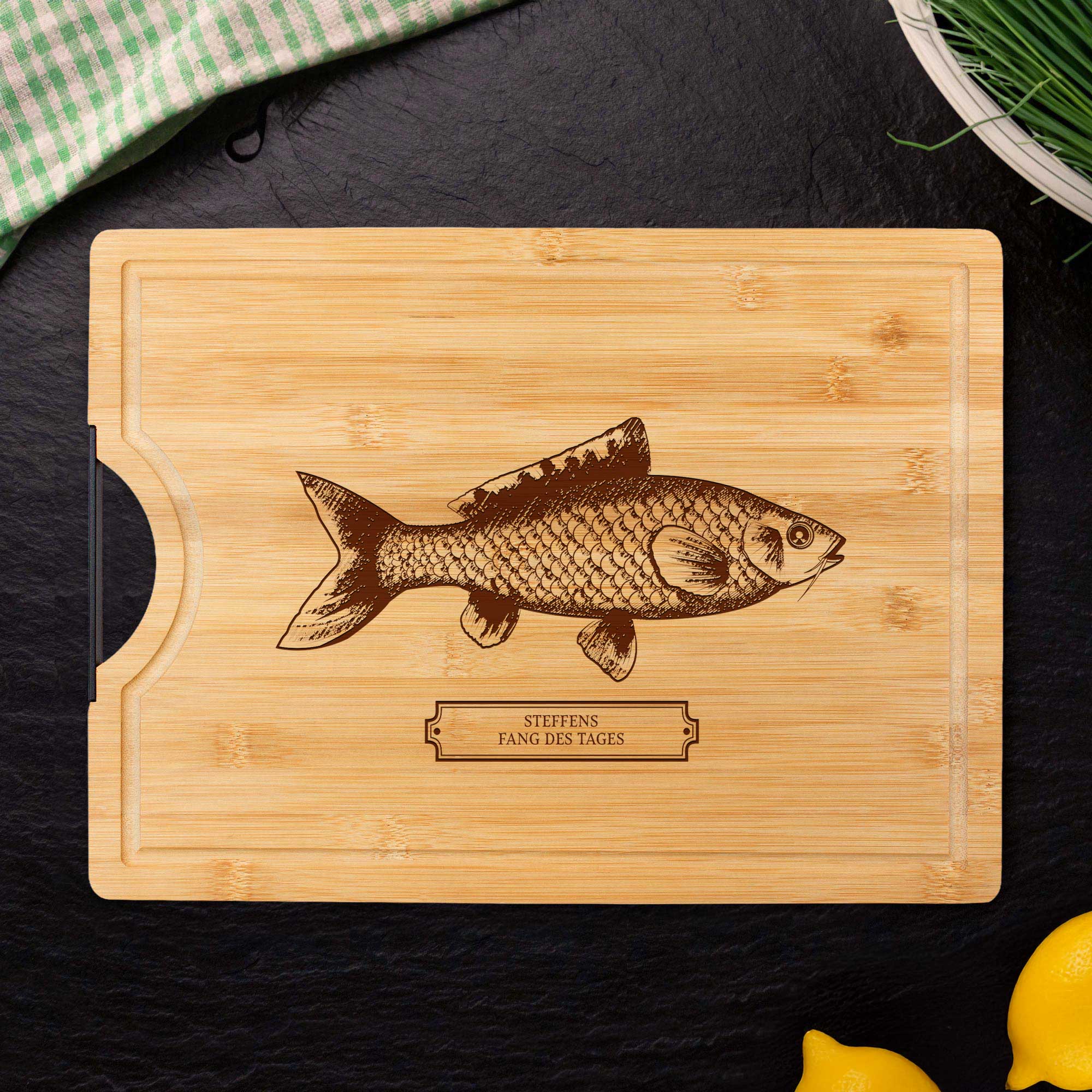 Bambusholz Grillbrett mit Metallgriff - Fisch - Personalisiert