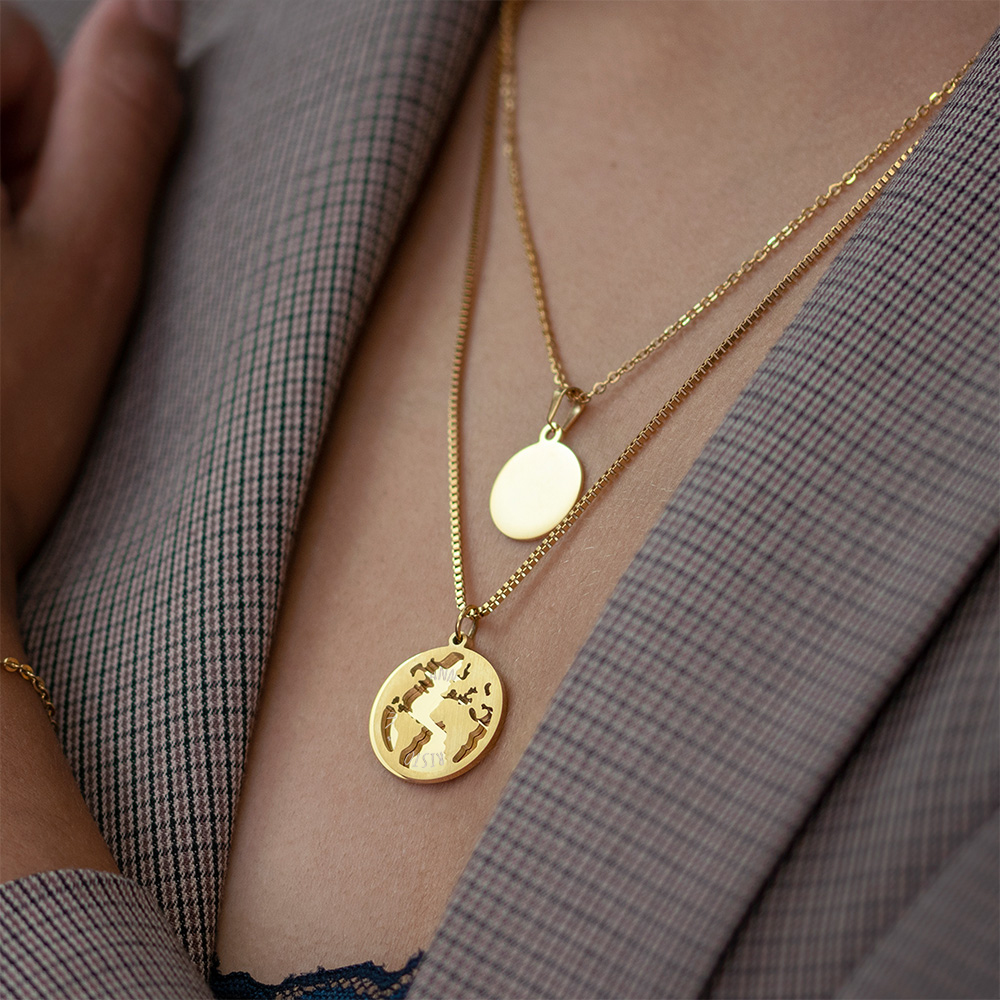 Halskette mit Gravur - Globus und Namen - Gold - Personalisiert