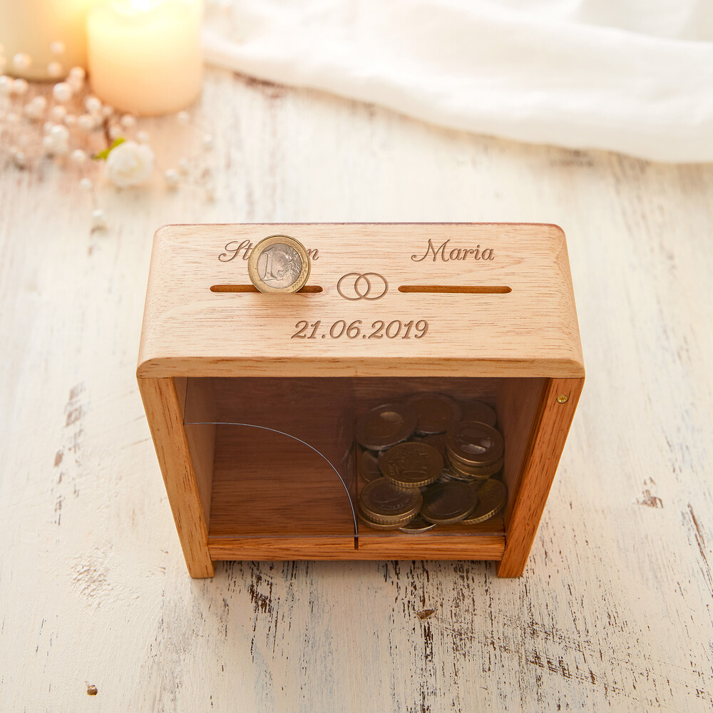 Holz Spardose zur Hochzeit mit Namen und Datum - Er und Sie - Ringe