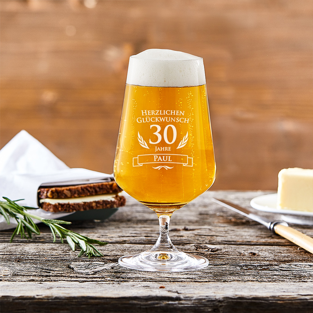 Bierglas mit Gravur zum Geburtstag - Pilstulpe - Personalisiert