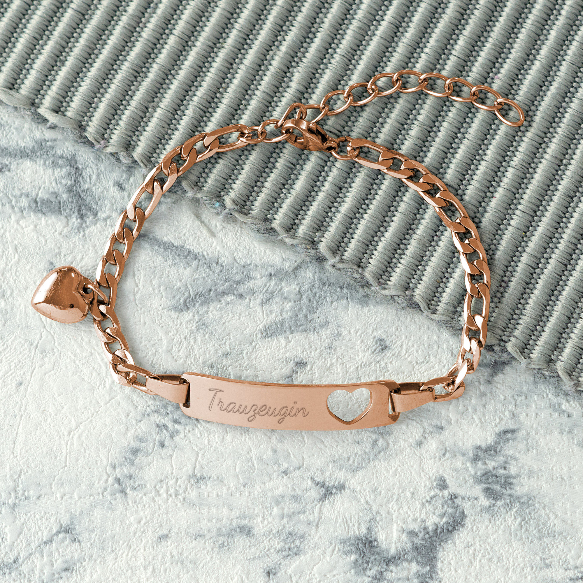 Armband Herzstanze in Roségold mit Trauzeugin Gravur