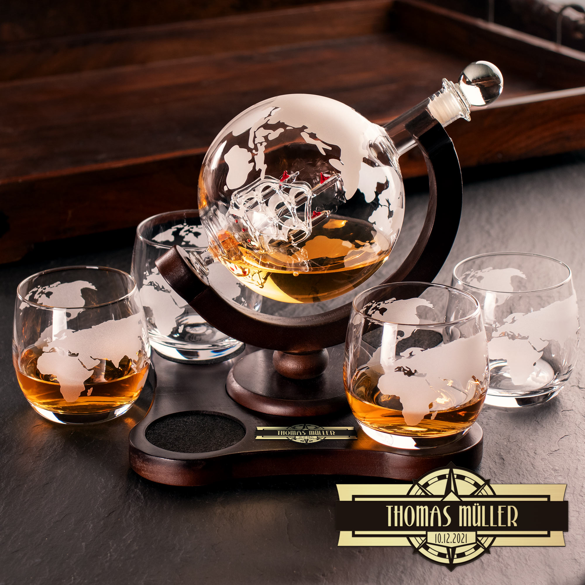 Whisky Set mit Gravur - Karaffe Globus mit Schiff und 4 Gläsern