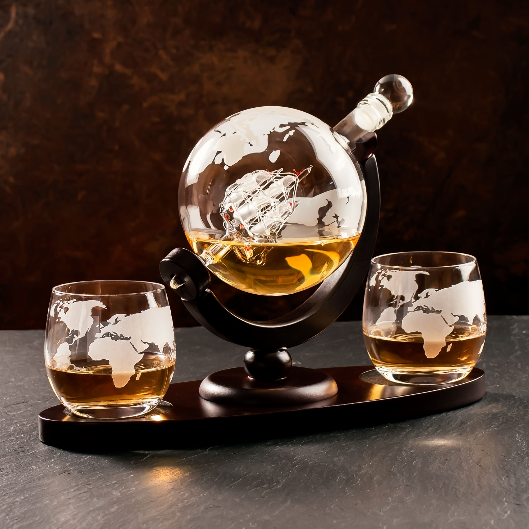 Whisky Set - Design Karaffe Globus mit 2 Gläsern und Tablett