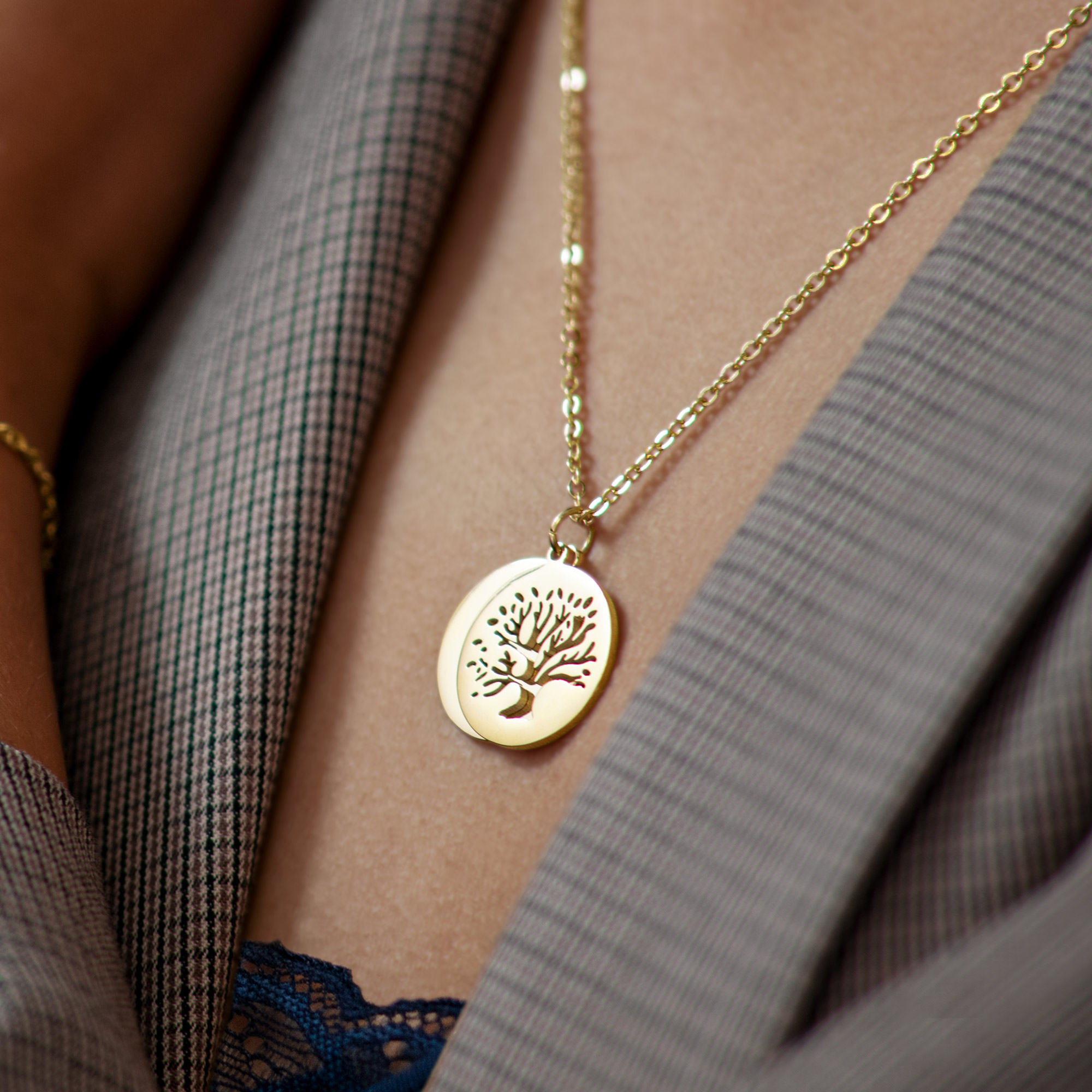 Halskette mit Gravur - Baum und Jahresringe - Gold - Personalisiert