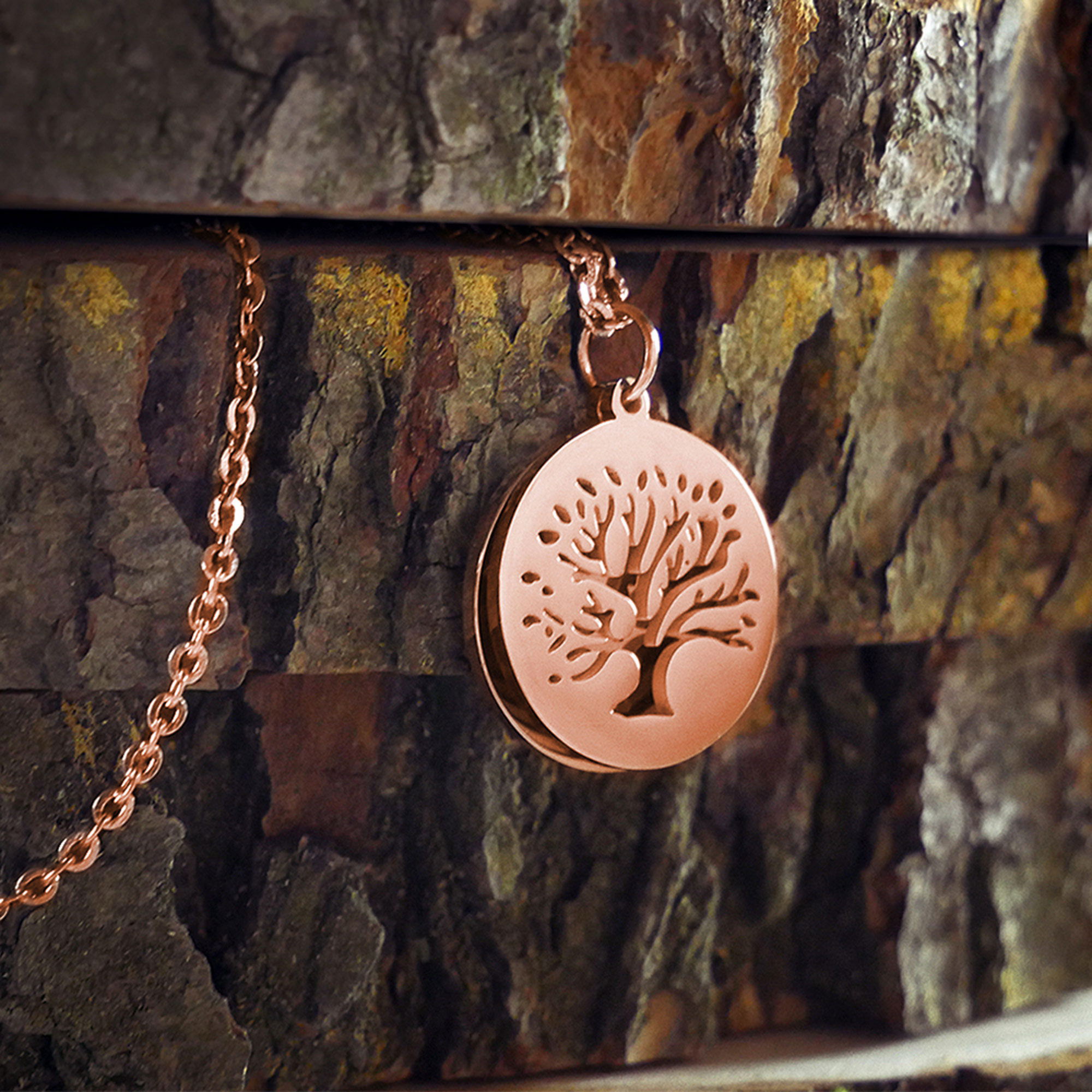 Halskette mit Gravur in Roségold - Baum mit Initialen