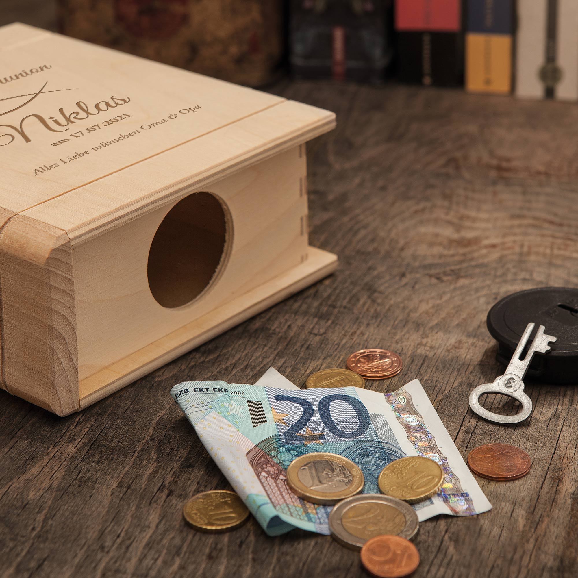 Spardose Buch aus Holz mit Gravur zur Kommunion - Personalisiert