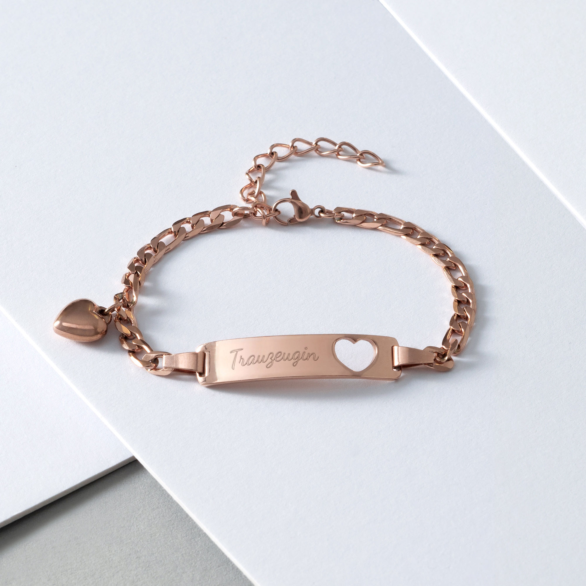 Armband Herzstanze in Roségold mit Trauzeugin Gravur