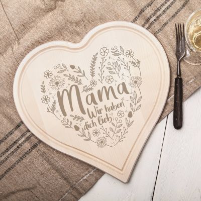 Herzbrett mit liebevoller Gravur Mama wir haben dich lieb